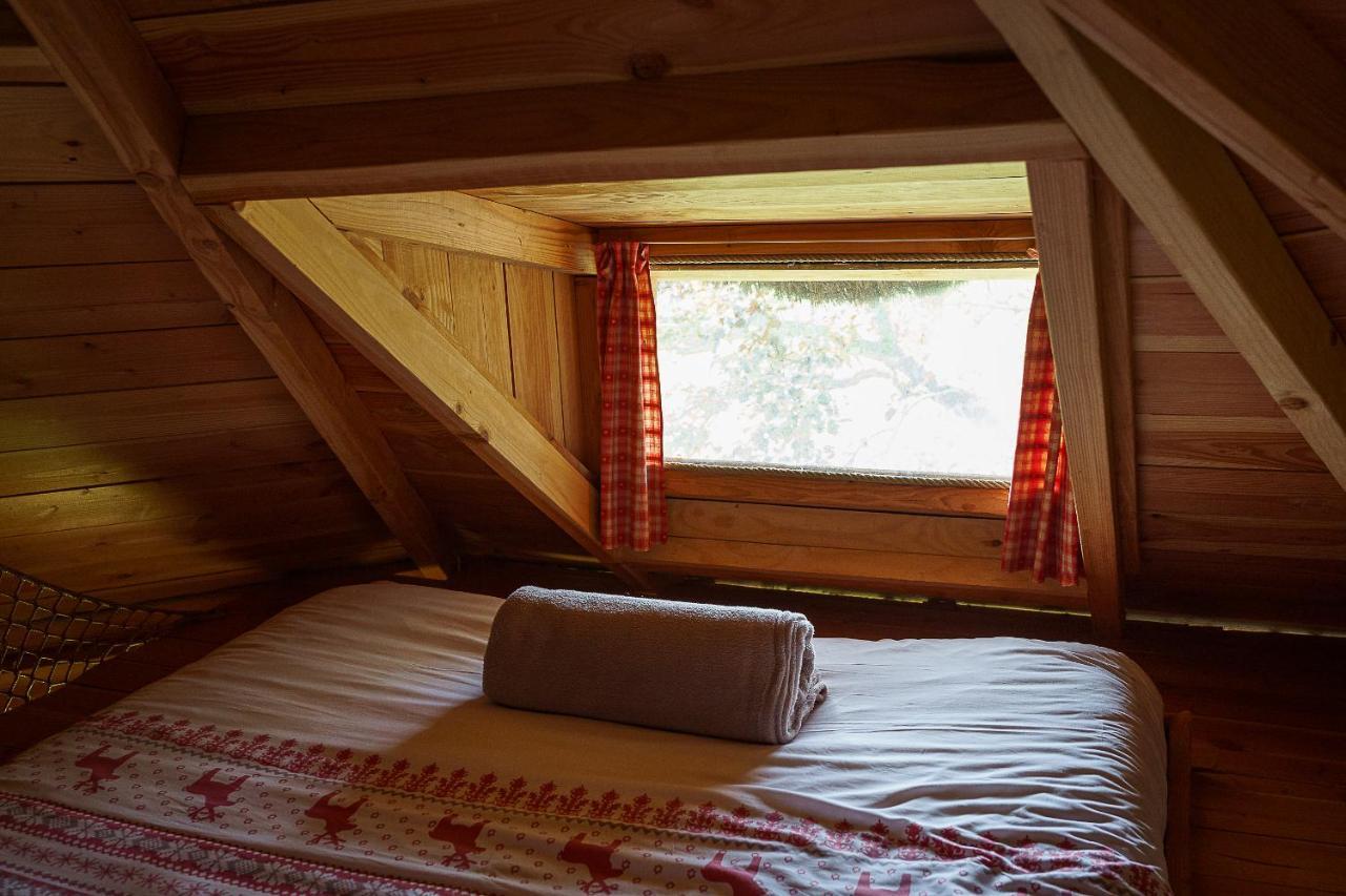 Cabane Perchee Dans Les Arbres Saint-Hilaire-en-Morvan Экстерьер фото